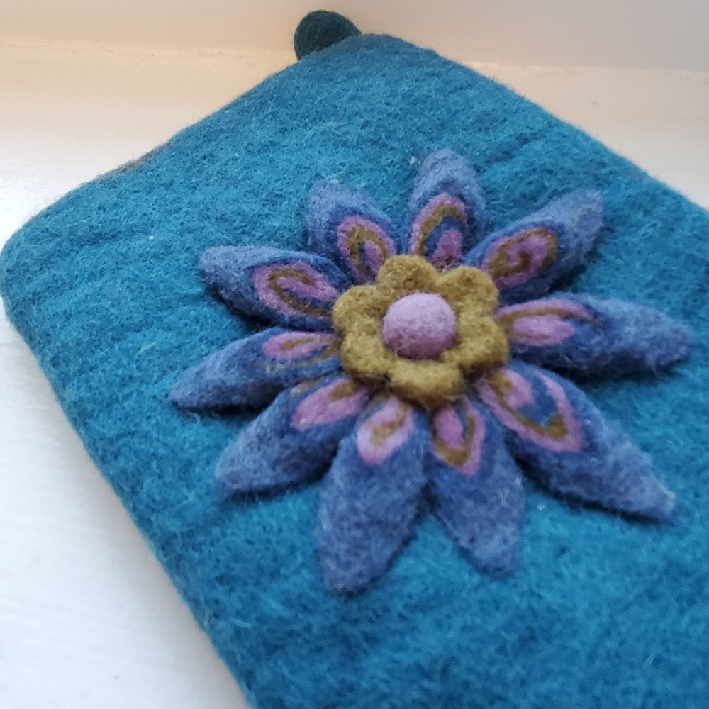 Rising Tide Teal Felted Wool Zipper Pouch